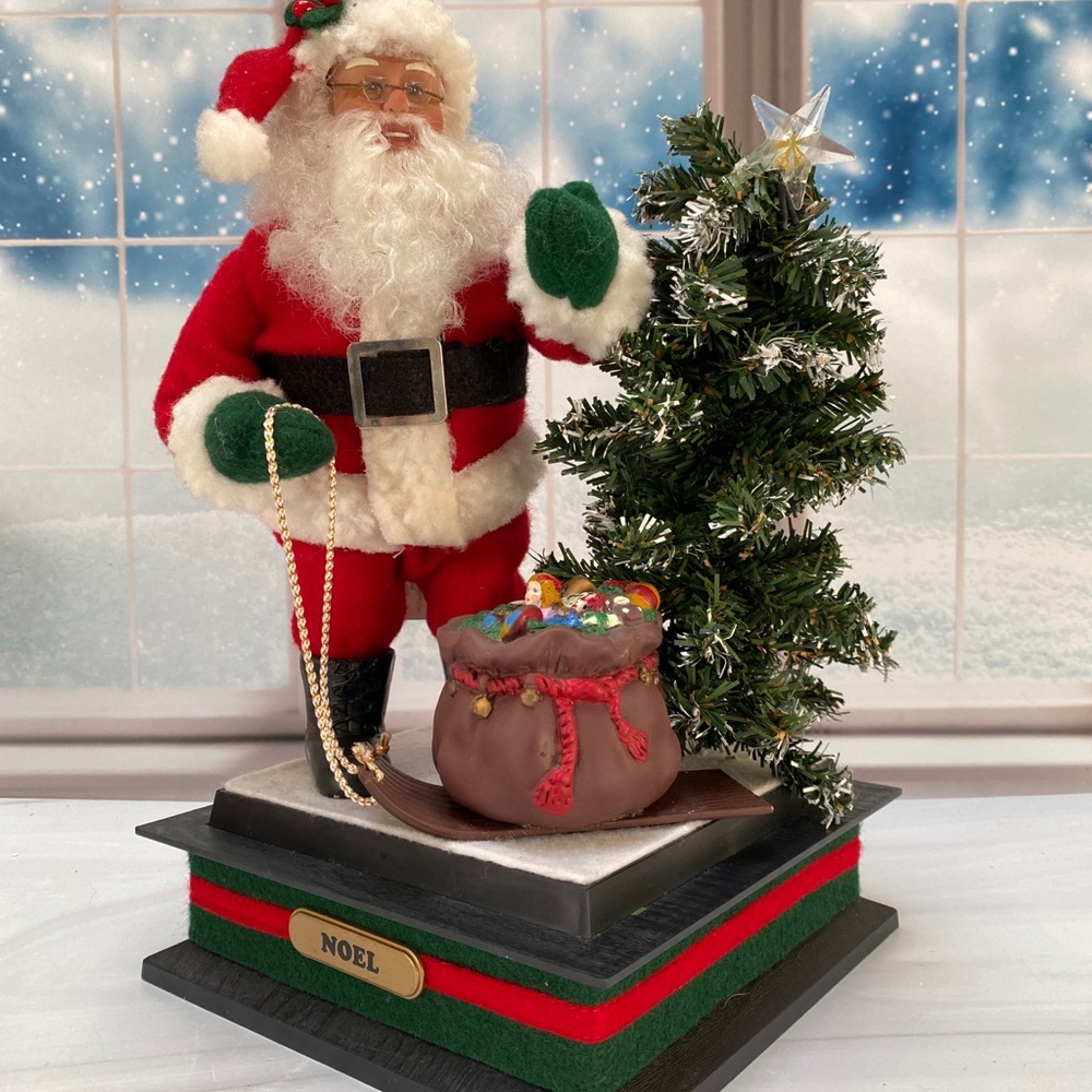 1993 Holiday Creations Santa Musical Christmas Tree Toy Sack Lighted Decoration